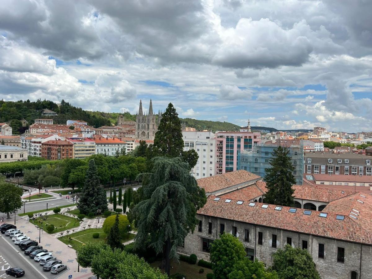Atuaire Home Gran Apartamento Con Vistas A La Catedral De Burgo Exterior foto